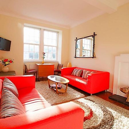 Joivy Bright Flat With Workspace In New Town Edinburgh Bagian luar foto