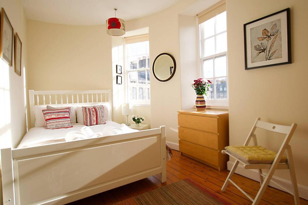 Joivy Bright Flat With Workspace In New Town Edinburgh Bagian luar foto