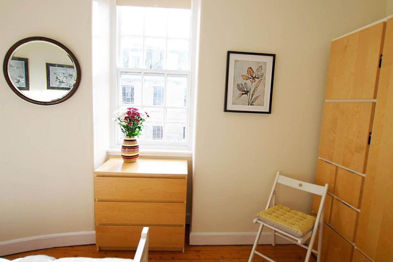 Joivy Bright Flat With Workspace In New Town Edinburgh Bagian luar foto