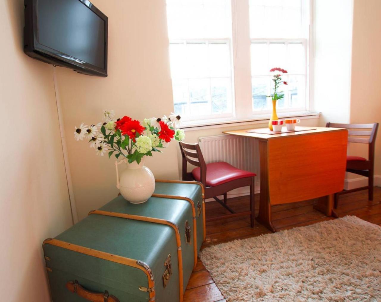 Joivy Bright Flat With Workspace In New Town Edinburgh Bagian luar foto